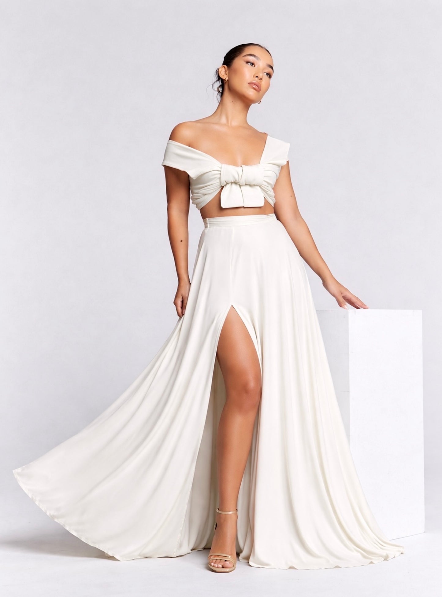 Ivory Split Hem Flared Maxi Skirt