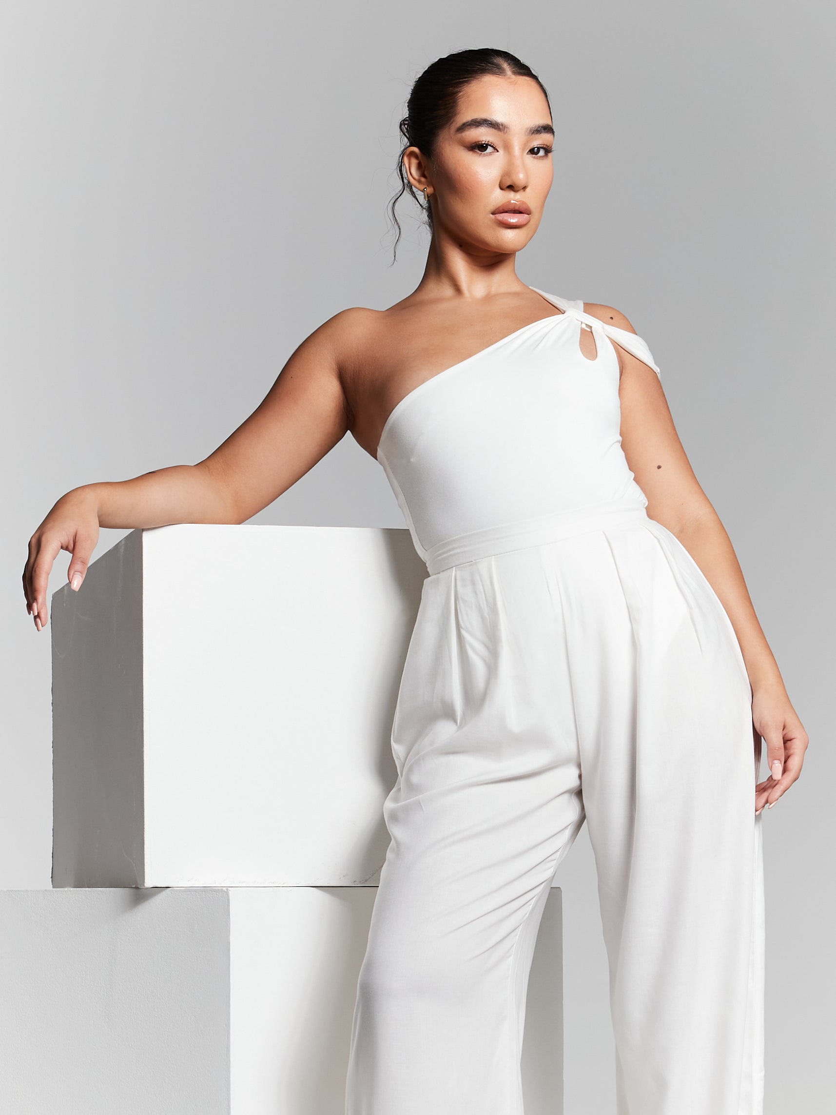 Discover the Beauty of Recycled Ivory Pleated Trousers Sustainability Meets Sophistication Eco Rayon Wide-Leg Trousers Fashion with a Purpose Recycled Ivory Pleated Trousers for All Occasions