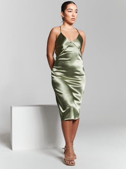 InFlair is a UK sustainable fashion brand that makes beautiful recycled silk slip dresses in a variety of colors and styles. They're environmentally friendly. By choosing a recycled silk slip dress, you're helping to reduce the amount of waste produced by the fashion industry. It's a great way to show your commitment to sustainability without sacrificing style. If you're looking for a stylish and sustainable addition to your wardrobe, InFlair recycled silk slip dress is the perfect choice